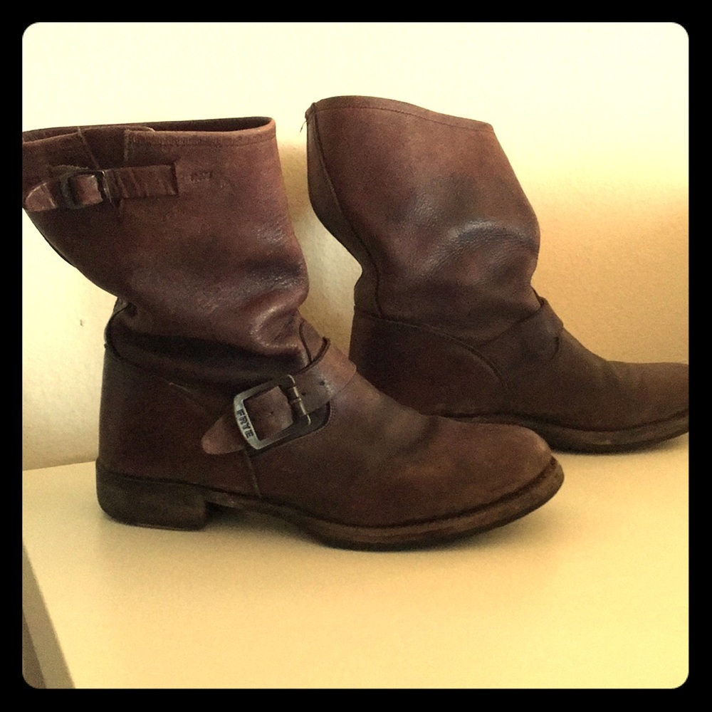 Frye short engineer boots dark brown size 9.5